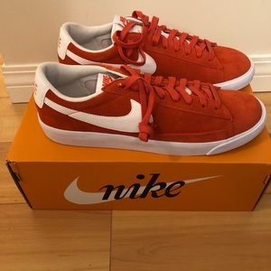 Men’s Nike Blazer low in Mantra Orange size 9.5